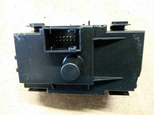 Headlight switch BMW 1 (E87) 116 d | BP15709475I24 