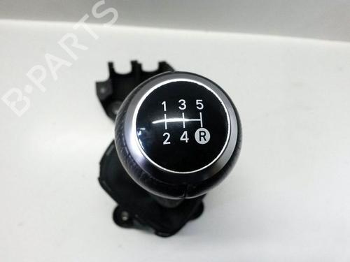 Gear lever TOYOTA YARIS (_P13_) 1.0 (KSP130) | BP16901495M90 