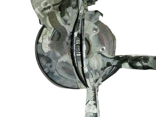 Used Left rear steering knuckle BMW 1 (E87) 118 d (122 hp) 15704947