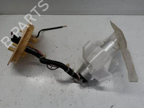 Used Fuel pump BMW 5 Touring (F11) 535 d xDrive (313 hp) 19415974