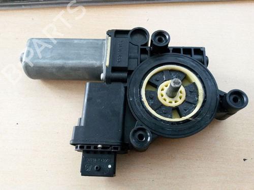 Rudehejsemotor forskærm venstre OPEL CORSA D (S07) 1.4 (L08, L68) (90 hp) 17174791
