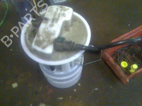 Used Fuel pump RENAULT CLIO II (BB_, CB_) 1.2 (75 hp) 30639627