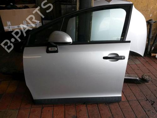 Used Left front door CITROËN C4 I (LC_) 1.4 16V (88 hp) 29361234