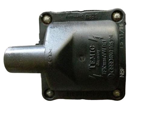 Used Ignition coil VW POLO III (6N1) 55 1.4 (55 hp) 30639985