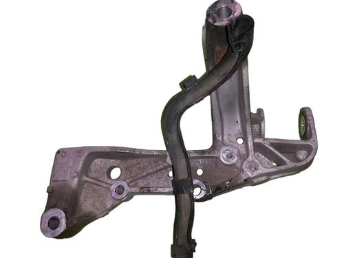 Używane Wspornik / Uchwyt SEAT ALTEA (5P1) 1.4 16V (86 hp) 30639896