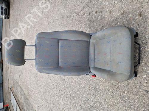 Used Left front seat Left front seat VW TRANSPORTER T5 Bus (7HB, 7HJ, 7EB, 7EJ) 1.9 TDI (105 hp) 34406490 34406490