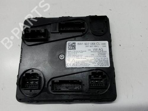 Used Comfort control module AUDI A4 B9 Avant (8W5, 8WD) 3.0 TDI (218 hp) 17084643