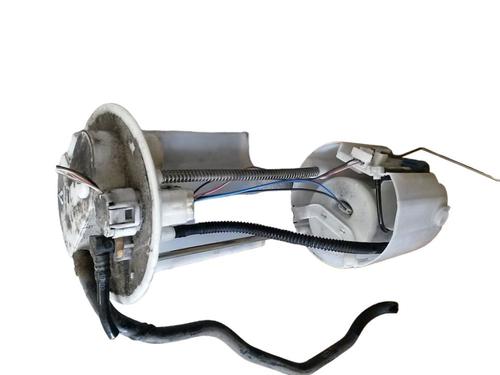 Bränslepump TOYOTA YARIS (_P9_) 1.3 VVT-i (NCP90_, NCP90R) (86 hp) 30640322