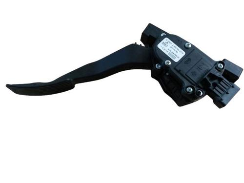 Pedal MITSUBISHI COLT VI (Z3_A, Z2_A) 1.1 (Z31A, Z32A) (75 hp) 15707539