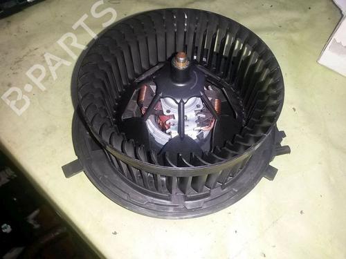 Used Heater blower motor SKODA OCTAVIA III Combi (5E5, 5E6) 1.2 TSI (86 hp) 15710031
