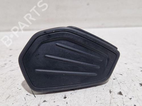 switch-skoda-superb-iii-estate-3v5-2015-2016-2017-2018-2019-2020-2021-2022-2023-2024-32371057 main image