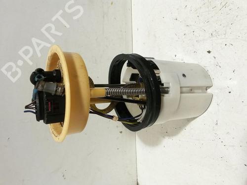 Used Fuel pump VW TOURAN (1T3) 1.6 TDI (105 hp) 24174240