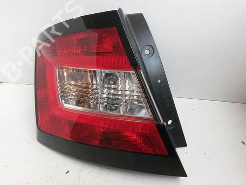 Used Left taillight SKODA FABIA III (NJ3) 1.0 TSI (95 hp) 18127549