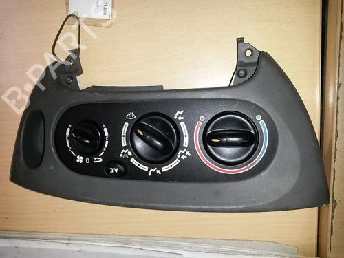 AC Styreenhet / Manøvreringsenhet RENAULT MEGANE Scenic (JA0/1_) 1.9 D (JA0J) (64 hp) 15696135