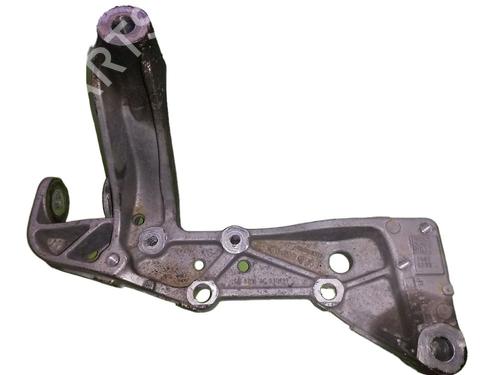 Używane Wspornik / Uchwyt SEAT ALTEA (5P1) 1.4 16V (86 hp) 30639897