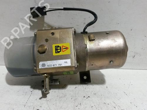 Used Electronic module VW GOLF III Cabriolet (1E7) 1.8 (90 hp) 30280284