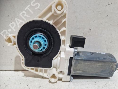 Used Right front window motor Right front window motor VW GOLF VII (5G1, BQ1, BE1, BE2) 1.6 TDI (110 hp) 33545770 33545770