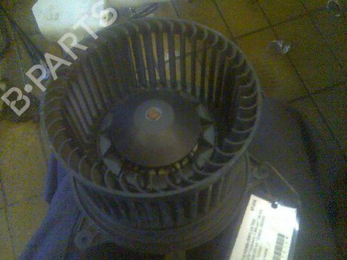 Used Heater blower motor FORD MONDEO III Turnier (BWY) 2.0 TDCi (130 hp) 15709657