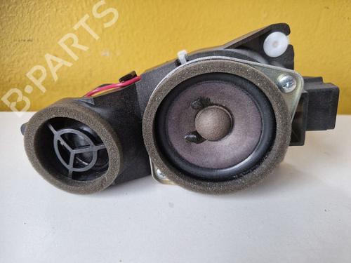 Used Speaker Speaker TOYOTA YARIS (_P13_) 1.5 Hybrid (NHP130_) (101 hp) 35930546 35930546