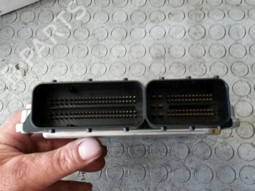 Used Engine control unit (ECU) BMW 1 (E87) 118 d (122 hp) 15704161