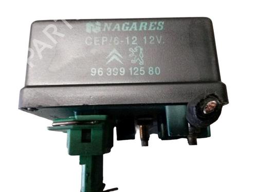 Module électronique PEUGEOT 807 (EB_) 2.2 HDi (128 hp) 25838202