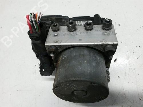 Used ABS pump FIAT PUNTO (199_) 1.2 (199AXZ1A, 199BXZ1A) (69 hp) 25838428