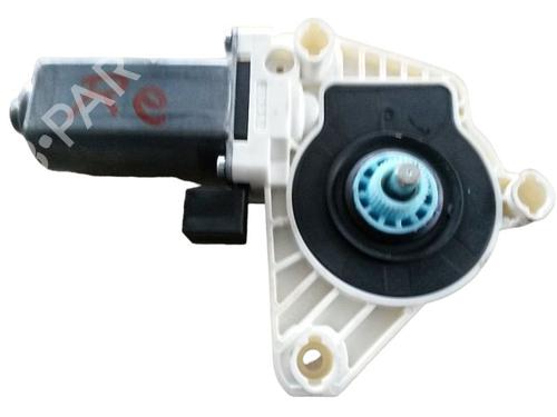 Used Right front window motor VW PASSAT B8 (3G2, CB2) 1.4 GTE Hybrid (218 hp) 15704664