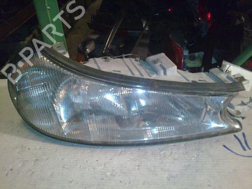 Used Right headlight FORD MONDEO II Turnier (BNP) 1.8 TD (90 hp) 15694585