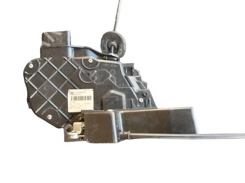 Used Front left lock LAND ROVER FREELANDER 2 (L359) 2.2 TD4 4x4 (152 hp) 15698542