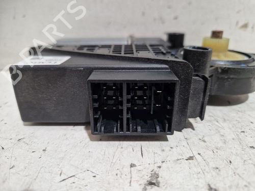 Left front window motor SKODA FABIA I Combi (6Y5) 1.2 | BP37233016E21 - Image 4