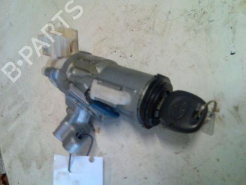 Conmutador de arranque TOYOTA YARIS (_P1_) 1.0 (SCP10_) (68 hp) 15694134