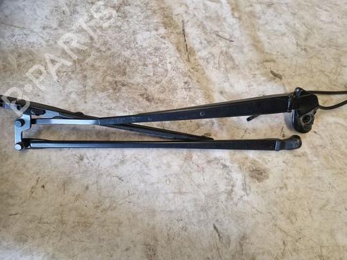 Used Front windshield wiper arm Front windshield wiper arm 36003005 36003005