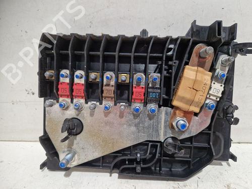 fuse-box-ford-focus-iii-turnier-2010-2011-2012-2013-2014-2015-2016-2017-2018-2019-2020-34252824 main image