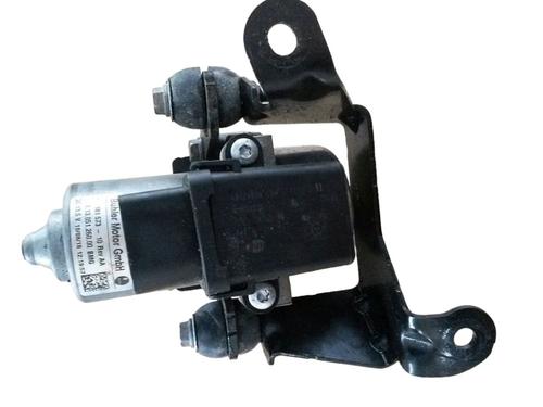 Used Vacuum pump VW POLO VI (AW1, BZ1, AE1) 1.0 (65 hp) 30640110