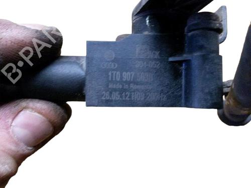 Used Switch SKODA OCTAVIA II Combi (1Z5) 1.6 TDI (105 hp) 30639190