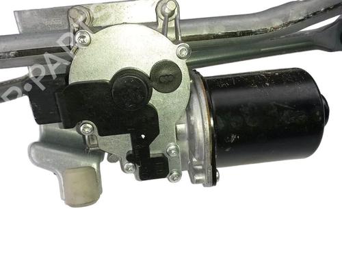 Used Front wiper motor BMW 1 (E81) 116 i (122 hp) 15701396