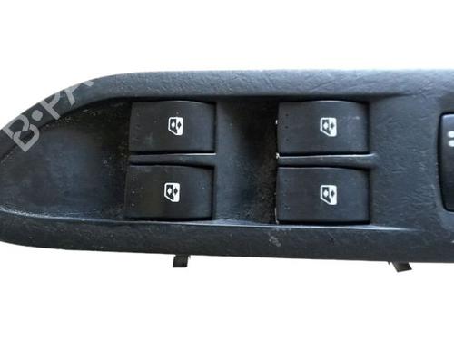 Used Switch RENAULT LAGUNA II Grandtour (KG0/1_) 1.9 dCi (KG0G) (120 hp) 15700033