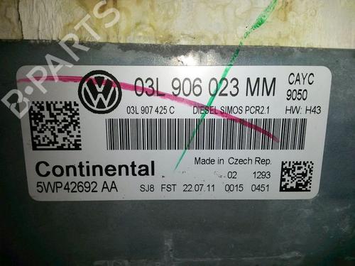 Motorstyringsenhed VW GOLF VI Variant (AJ5) 1.6 TDI (105 hp) 30280193