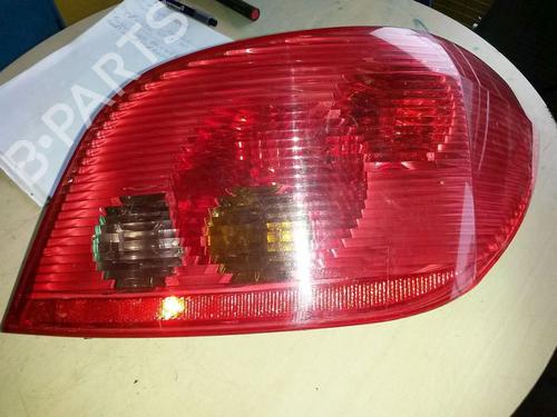 Right taillight PEUGEOT 307 (3A/C) 2.0 HDi 110 | BP15698836C35 