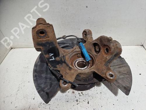 Fusee links voor Fusee links voor BMW X3 (E83) xDrive 18 d (143 hp) 37487047 37487047