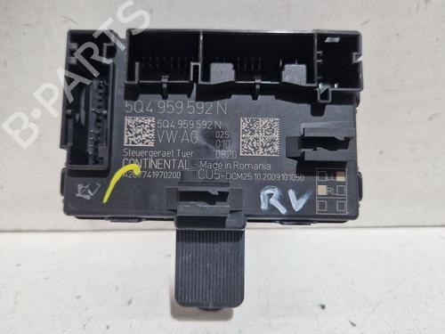 Used Electronic module SKODA SUPERB III Estate (3V5) 2.0 TDI (150 hp) 32394434