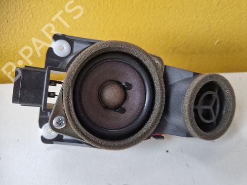 Used Speaker Speaker TOYOTA YARIS (_P13_) 1.5 Hybrid (NHP130_) (101 hp) 35930545 35930545