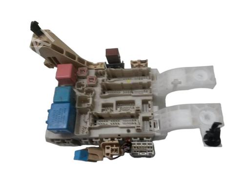 Zekeringkast TOYOTA YARIS (_P9_) 1.0 VVT-i (KSP90_, KSP90R) (69 hp) 15709967