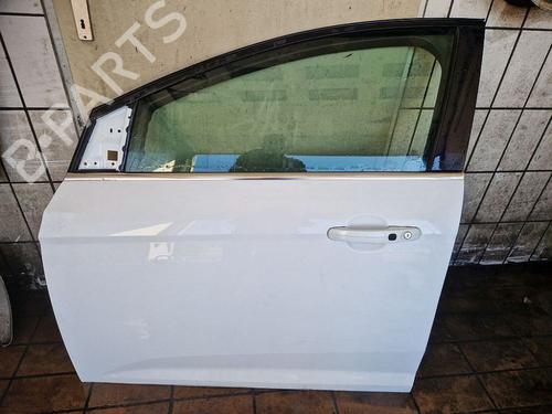 left-front-door-ford-focus-iii-turnier-2010-2011-2012-2013-2014-2015-2016-2017-2018-2019-2020-34196438 main image