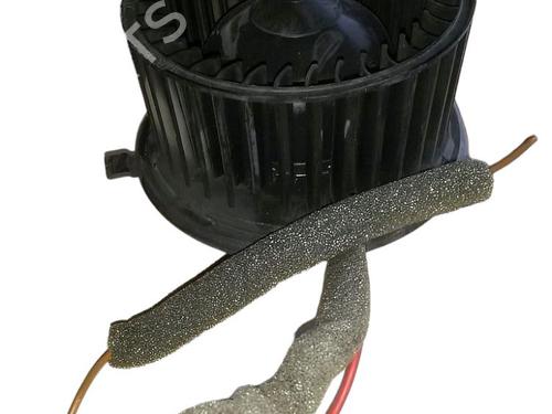 Used Heater blower motor VW GOLF III (1H1) 1.9 SDI (64 hp) 25838137