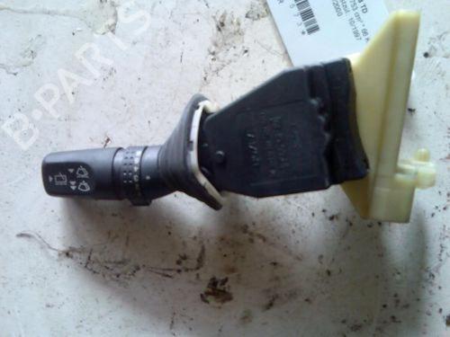 Used Steering column stalk FORD MONDEO II Turnier (BNP) 1.8 TD (90 hp) 15693786