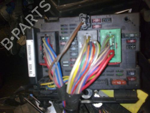 Used Fuse box PEUGEOT 206 Hatchback (2A/C) 1.4 i (75 hp) 15696661