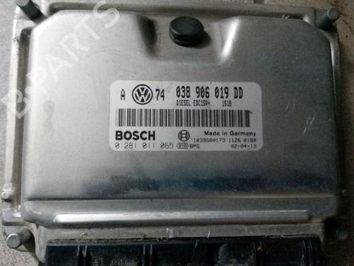 Engine control unit (ECU) VW GOLF IV (1J1) 1.9 TDI | BP15698586M57 