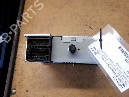 Radio RENAULT MEGANE III Grandtour (KZ0/1) 1.5 dCi (KZ09, KZ0D, KZ1G, KZ29, KZ14, KZ1W, KZ10, KZ1F,... | BP15708548E6 