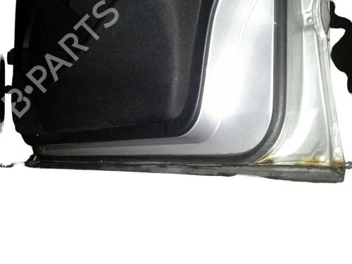 Used Right front door MERCEDES-BENZ C-CLASS (W202) C 220 D (202.121) (95 hp) 15697924
